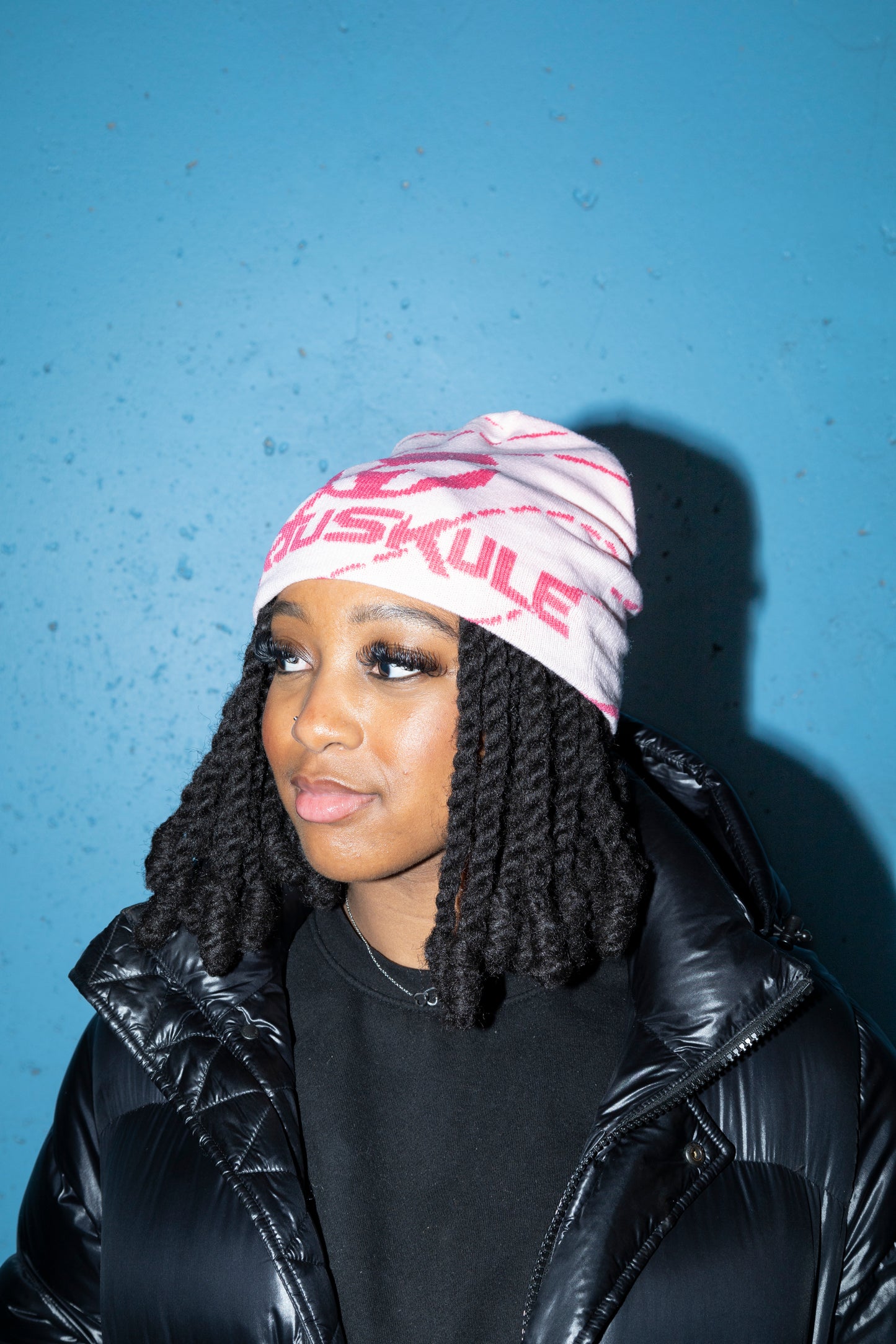 BEANIE BADDIE B MAJUSKULE